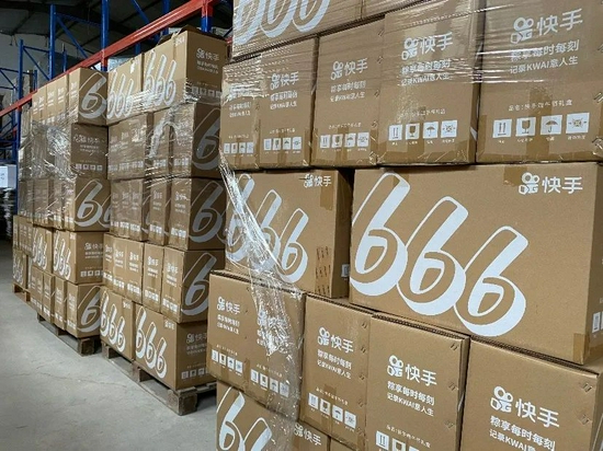 快手愛(ài)心物資馳援河南，照片由快手提供面